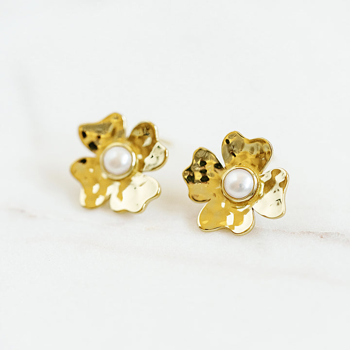 Hammered Gold Abstract Flower Stud Earrings in Pearl
