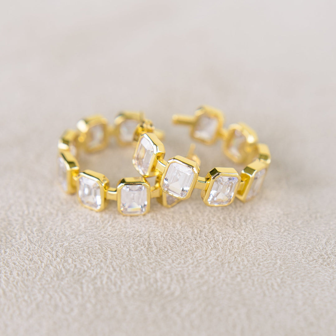 Gesu Hoop Earrings in White Cubic Zirconia and Yellow Gold