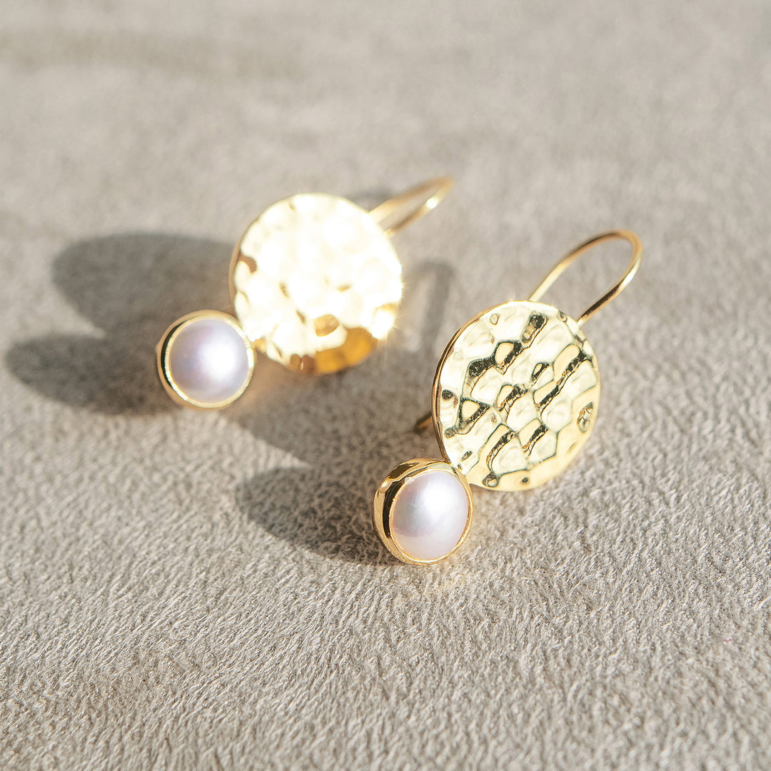 Hammered Gold Color Block Drop Earrings in Pearl