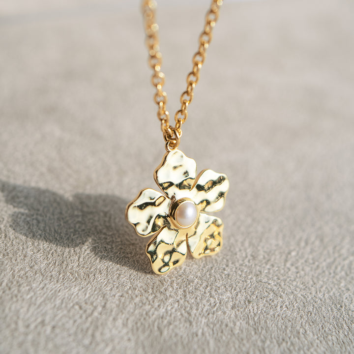 Hammered Gold Flower Pendant Necklace in Pearl