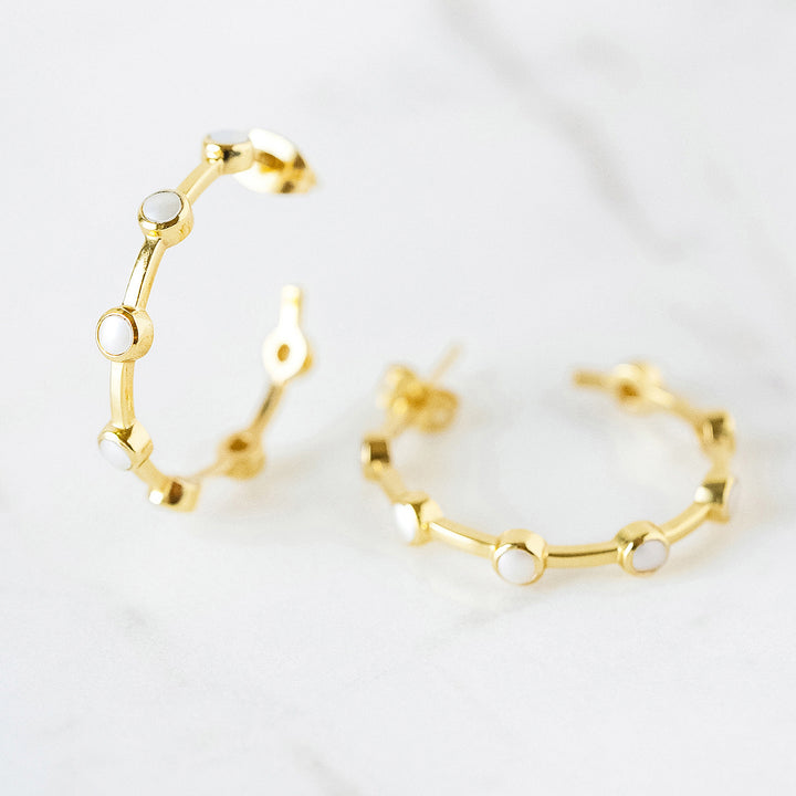 Mini Becky Hoop Earrings in Pearl