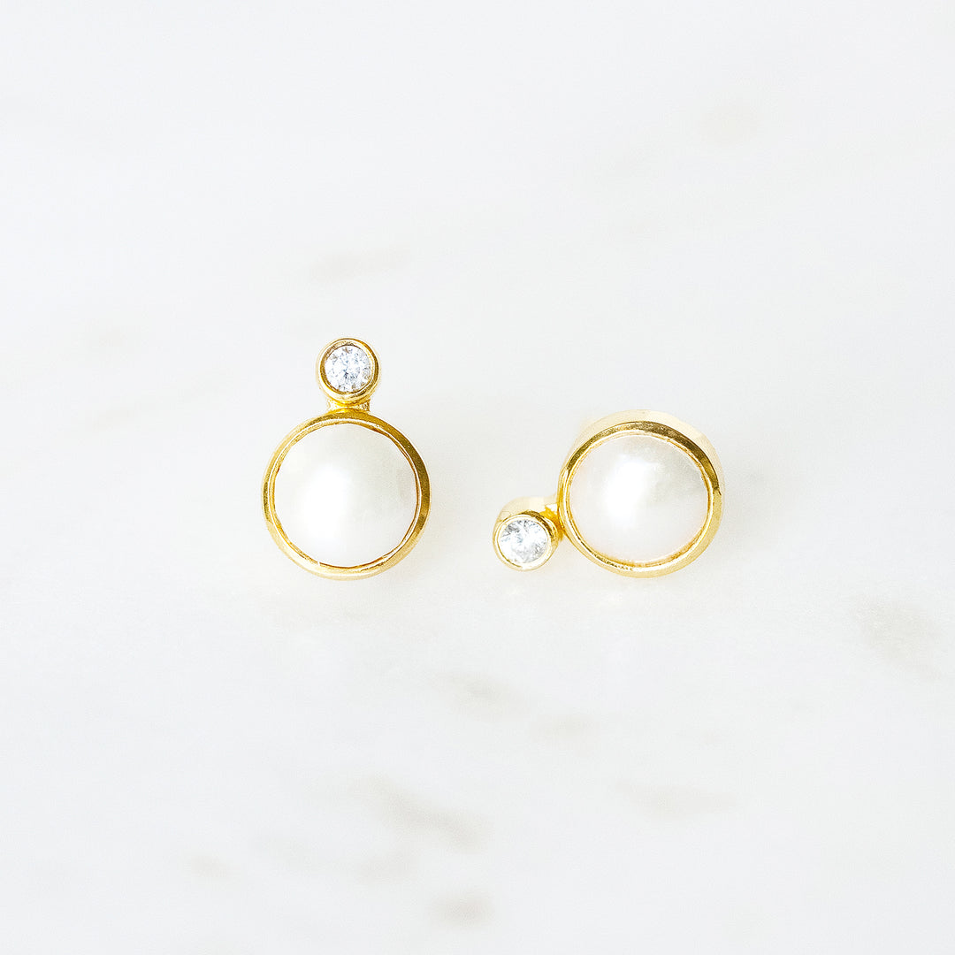 Mini Floating Gem Stud Earrings in Pearl