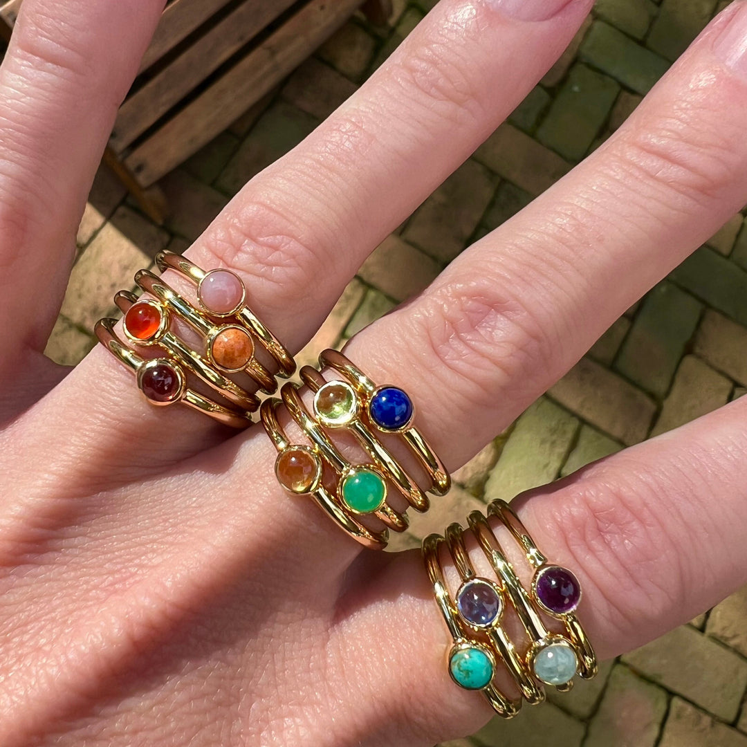 Mini Rainbow Ring in Garnet