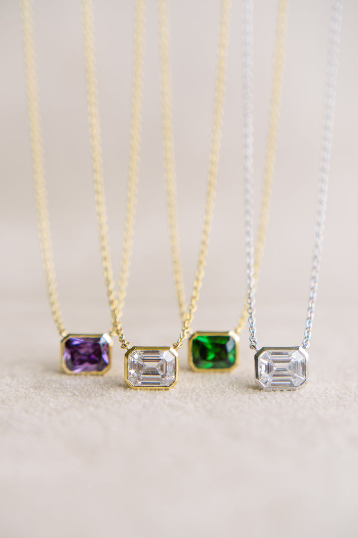 Gal Necklace in White Cubic Zirconia and White Gold