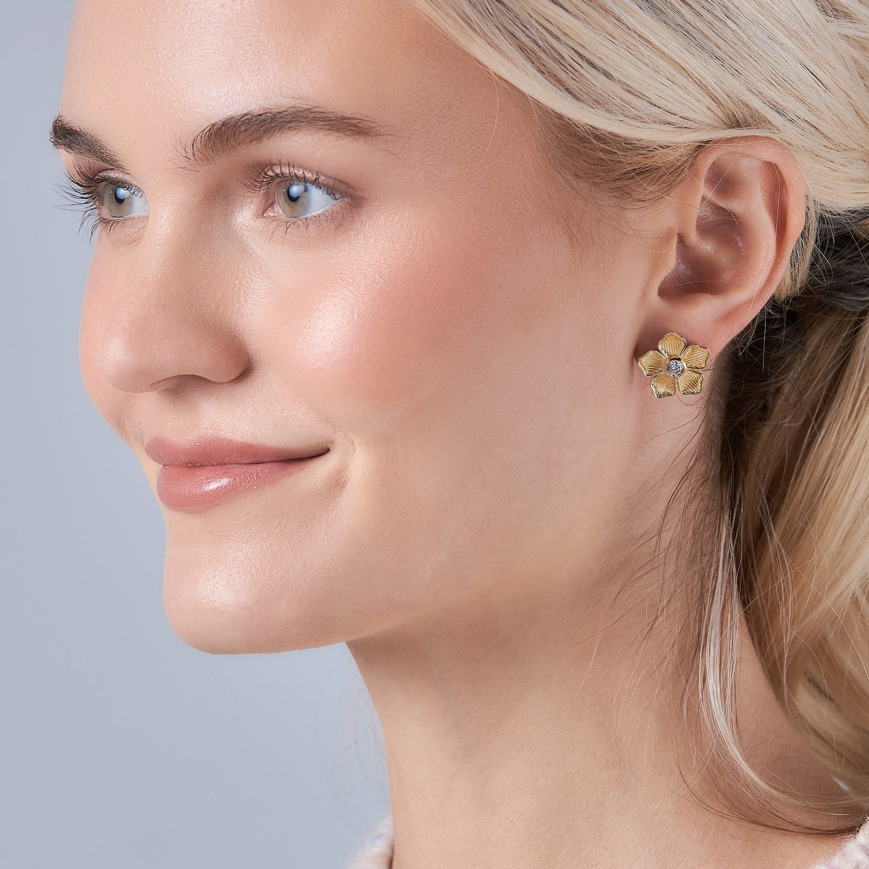 Small black onyx store stud earrings